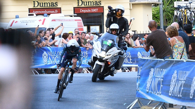 Jonas VINGEGAARD 1.jpg - Jonas VINGEGAARD è un ciclista danese, secondo sia nella cronometro che nella classifica finale del Tour, ha già vinto il Tour de France, nel 2022 e nel 2023.